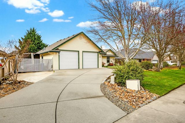 1708 Leonard Road, Grants Pass, OR 97527