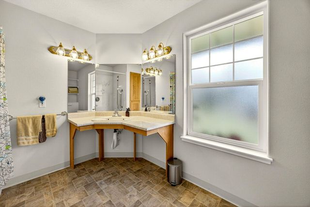 1708 Leonard Road, Grants Pass, OR 97527