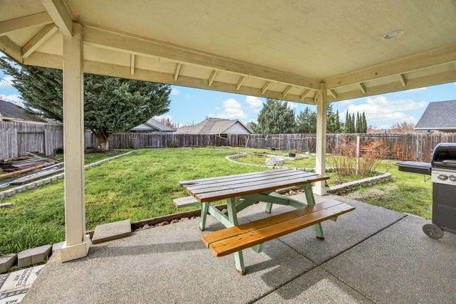 1708 Leonard Road, Grants Pass, OR 97527