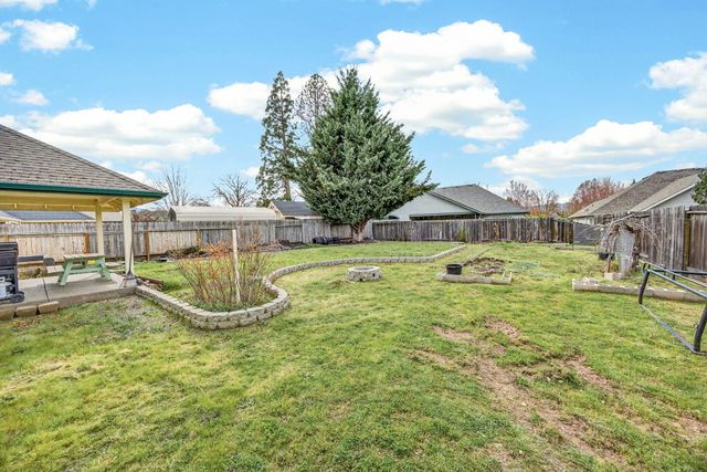 1708 Leonard Road, Grants Pass, OR 97527