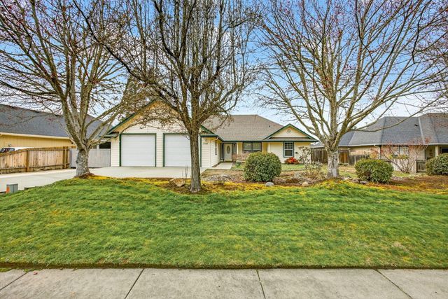 1708 Leonard Road, Grants Pass, OR 97527