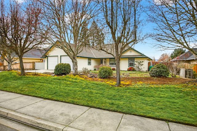 1708 Leonard Road, Grants Pass, OR 97527