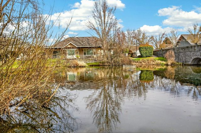 1708 Leonard Road, Grants Pass, OR 97527