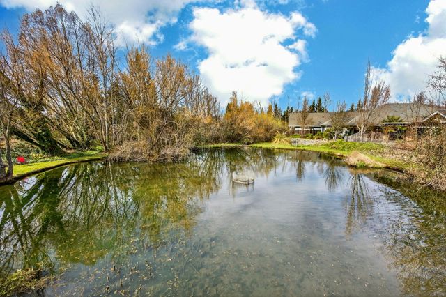 1708 Leonard Road, Grants Pass, OR 97527