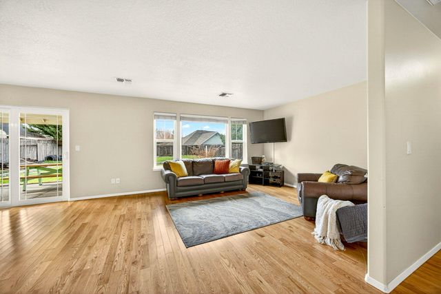 1708 Leonard Road, Grants Pass, OR 97527