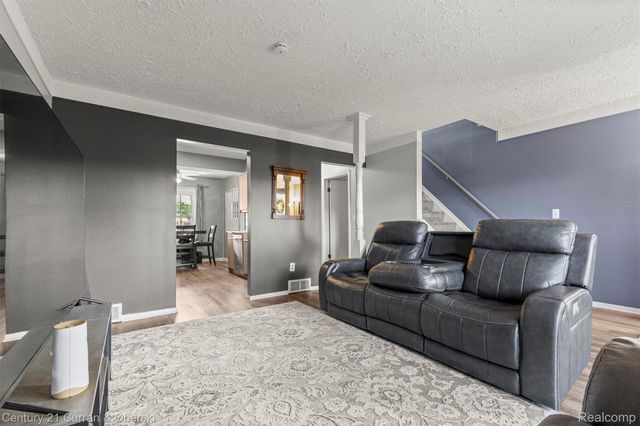 31083 Hoover Road 12, Warren, MI 48093