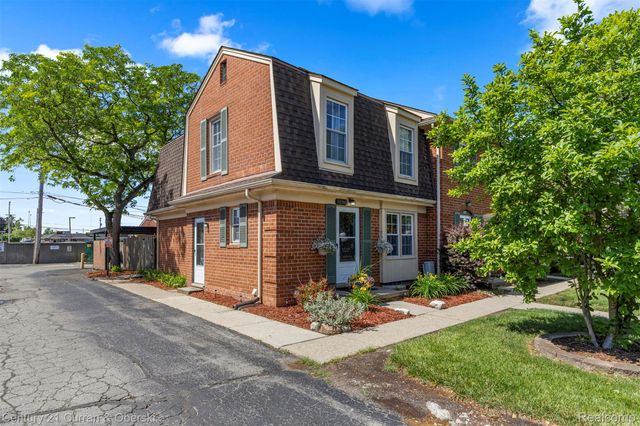 31083 Hoover Road 12, Warren, MI 48093