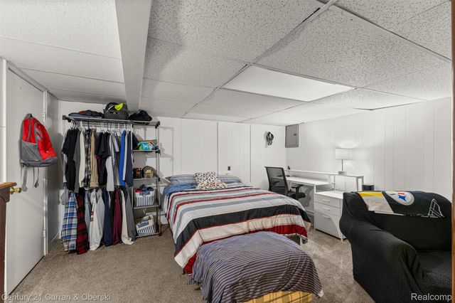 31083 Hoover Road 12, Warren, MI 48093