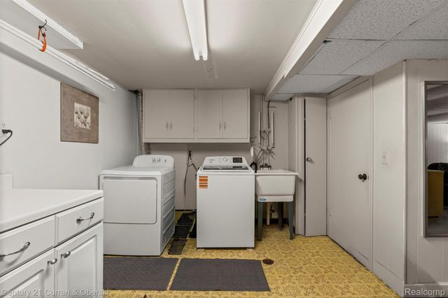 31083 Hoover Road 12, Warren, MI 48093
