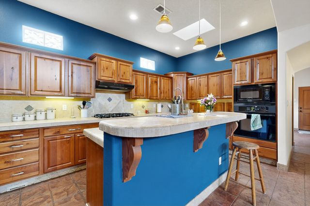 2705 Lerma Road NE, Rio Rancho, NM 87144