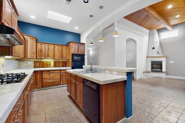 2705 Lerma Road NE, Rio Rancho, NM 87144