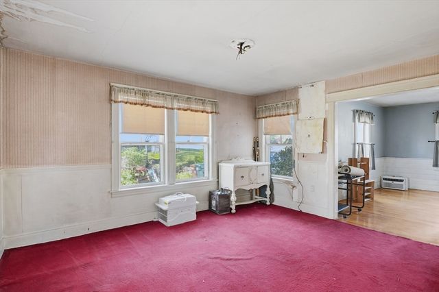 79 Central St, Auburn, MA 01501
