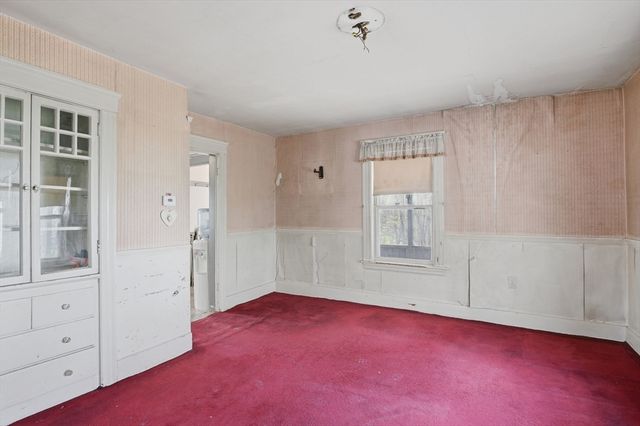 79 Central St, Auburn, MA 01501