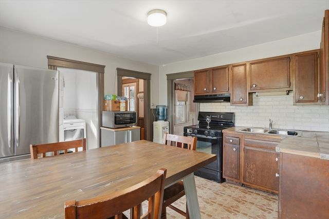79 Central St, Auburn, MA 01501