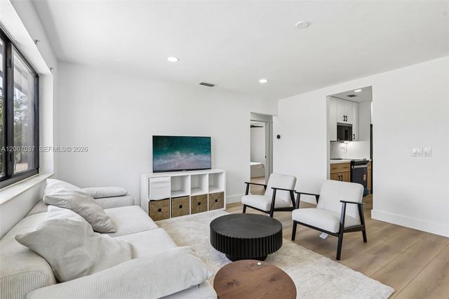 6595 SW 31st Street, Miami, FL 33155