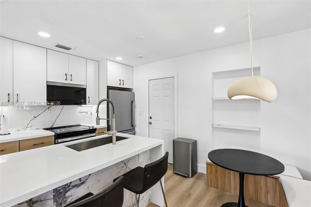 6595 SW 31st Street, Miami, FL 33155