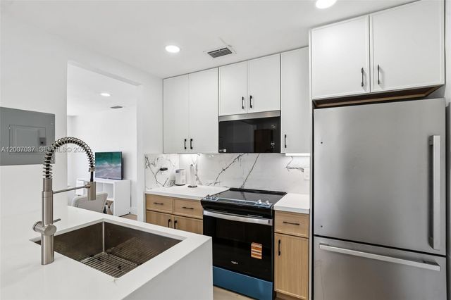 6595 SW 31st Street, Miami, FL 33155