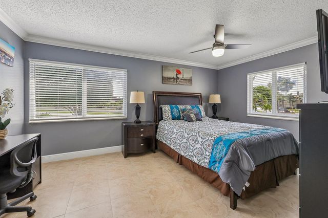 5773 La Paseos Drive D-2, Greenacres, FL 33463