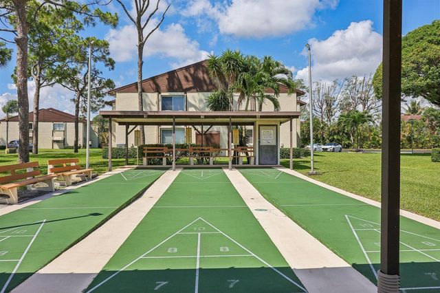 5773 La Paseos Drive D-2, Greenacres, FL 33463