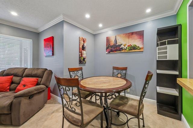 5773 La Paseos Drive D-2, Greenacres, FL 33463