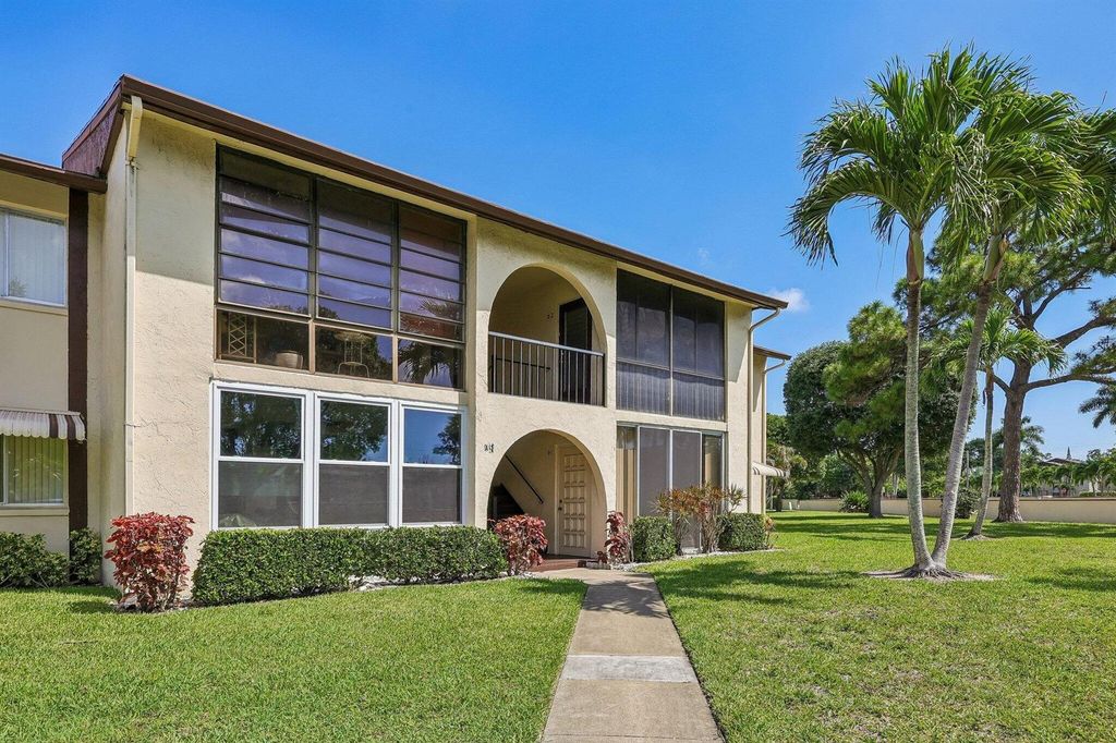 5773 La Paseos Drive D-2, Greenacres, FL 33463