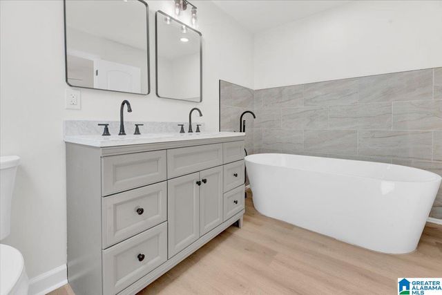 3201 BERKELEY LANE, Birmingham, AL 35242