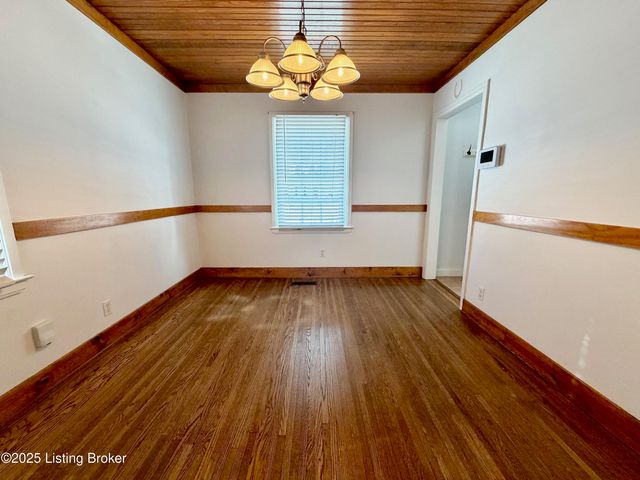 628 Harris Pl, Louisville, KY 40222