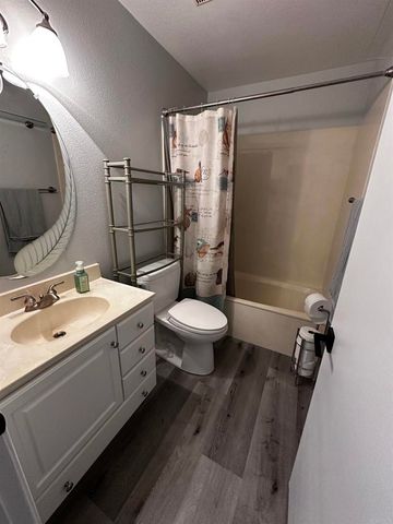 11815 Elkins, San Diego, CA 92126