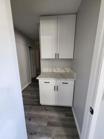 11815 Elkins, San Diego, CA 92126