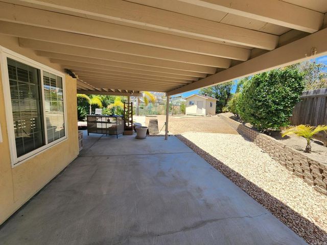 11815 Elkins, San Diego, CA 92126