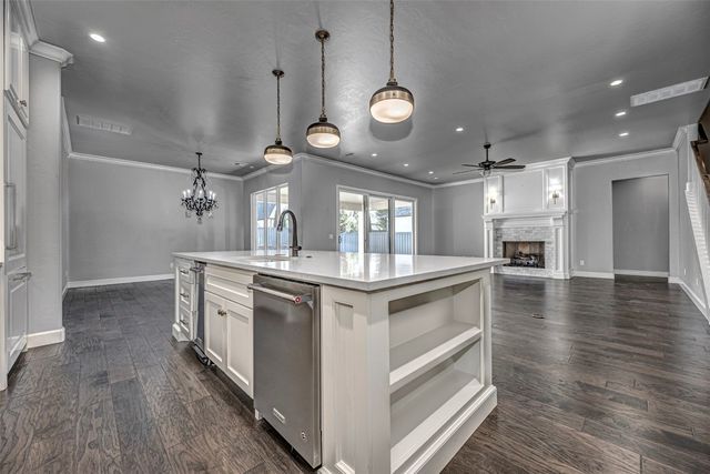 6216 Hazeltine Drive, Edmond, OK 73025