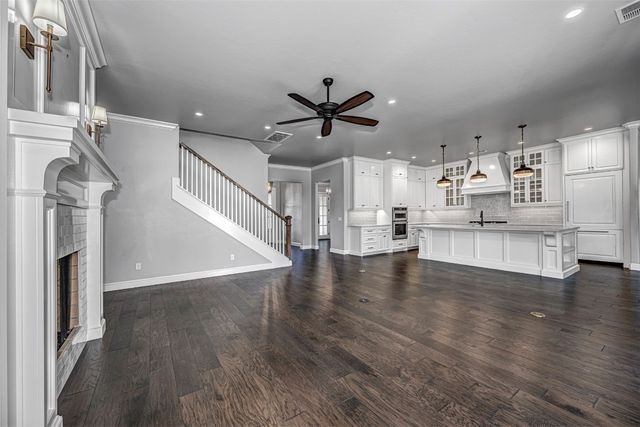6216 Hazeltine Drive, Edmond, OK 73025