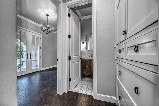 6216 Hazeltine Drive, Edmond, OK 73025