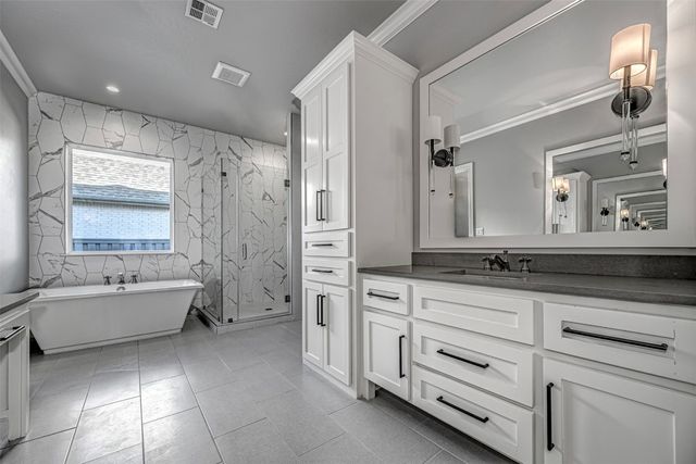 6216 Hazeltine Drive, Edmond, OK 73025