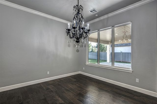 6216 Hazeltine Drive, Edmond, OK 73025