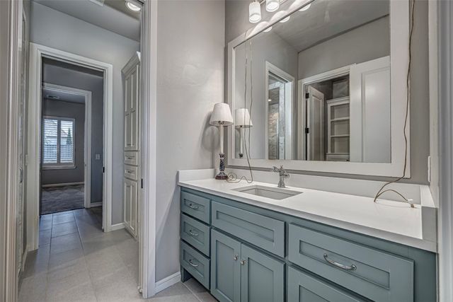 6216 Hazeltine Drive, Edmond, OK 73025