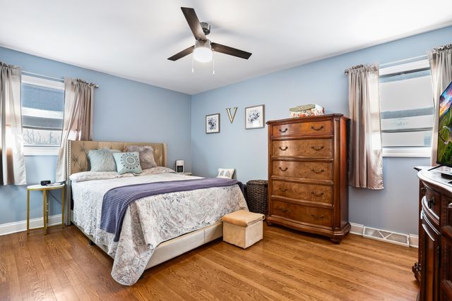 223 W Rainbow Drive, Glenwood, IL 60425