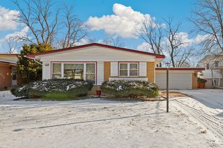 223 W Rainbow Drive, Glenwood, IL 60425