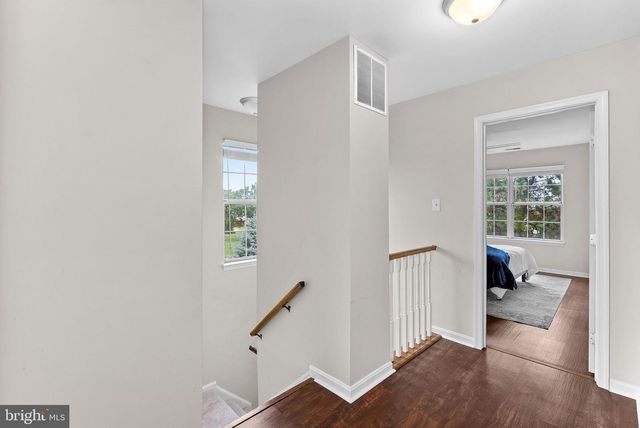 46700 SANDALWOOD SQ, Sterling, VA 20164