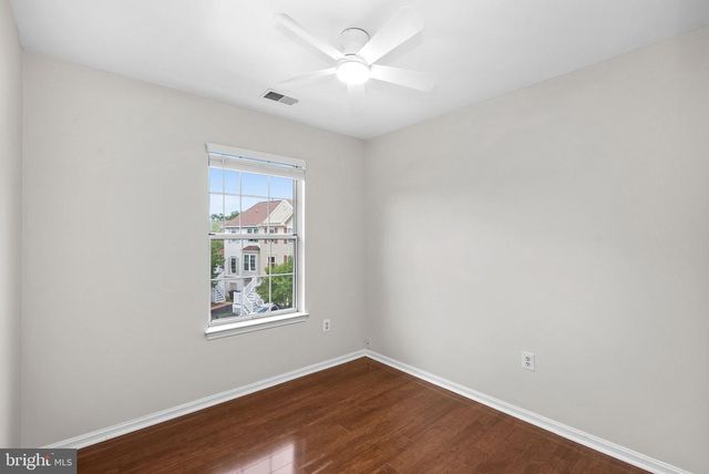 46700 SANDALWOOD SQ, Sterling, VA 20164
