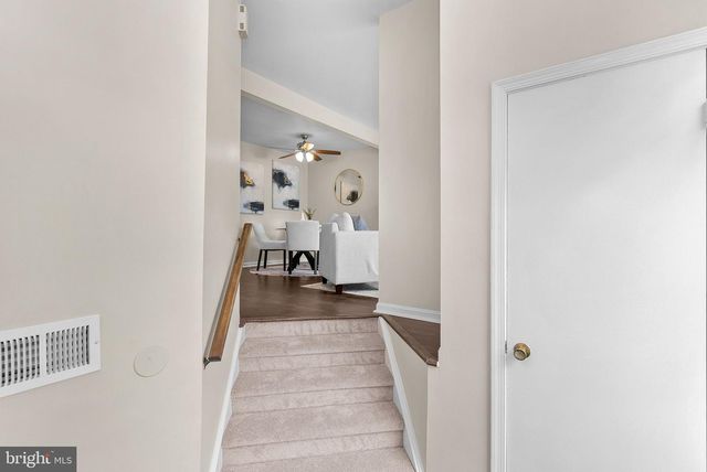 46700 SANDALWOOD SQ, Sterling, VA 20164