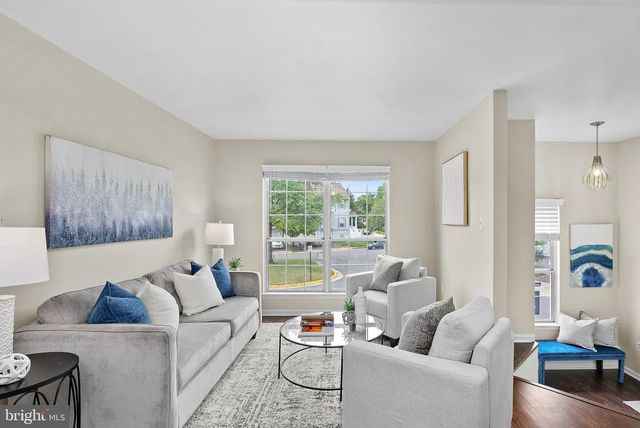 46700 SANDALWOOD SQ, Sterling, VA 20164