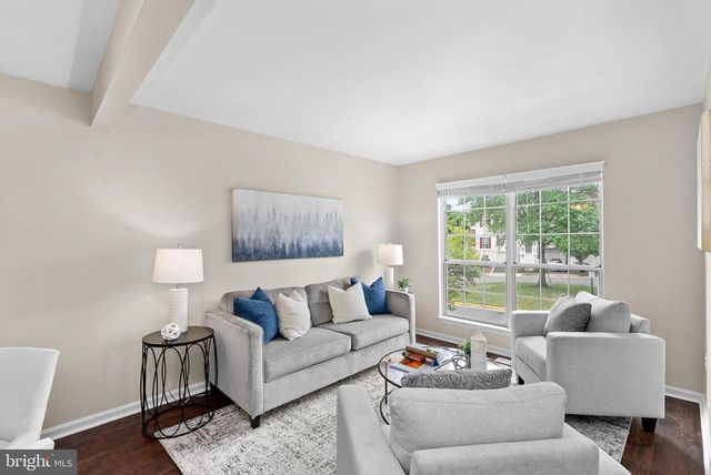 46700 SANDALWOOD SQ, Sterling, VA 20164