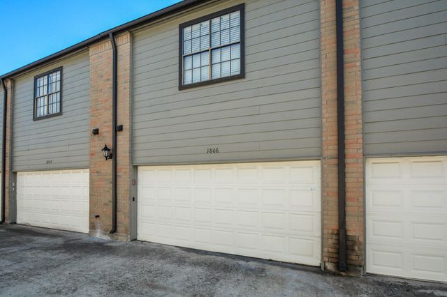 9850 Pagewood Lane 1806, Houston, TX 77042