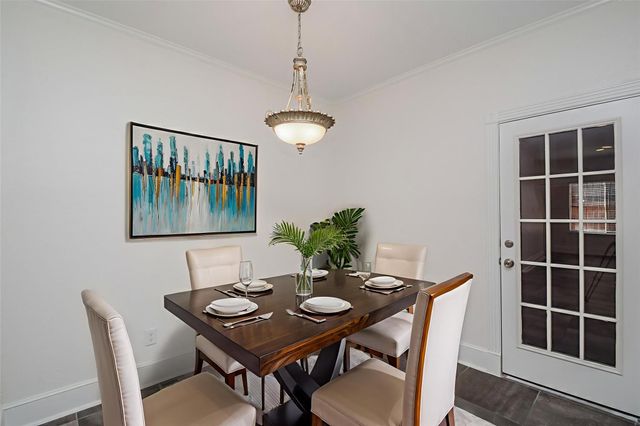 9850 Pagewood Lane 1806, Houston, TX 77042