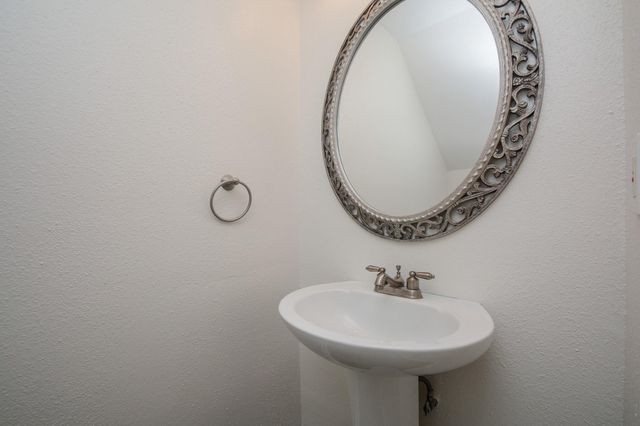 9850 Pagewood Lane 1806, Houston, TX 77042