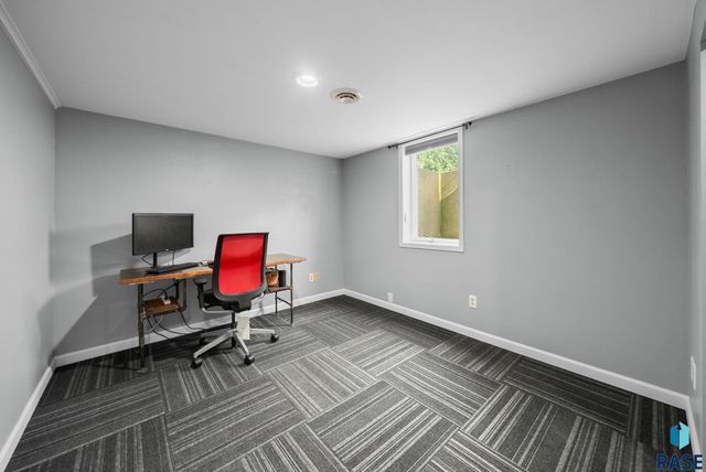 1814 S 7th Ave, Sioux Falls, SD 57105