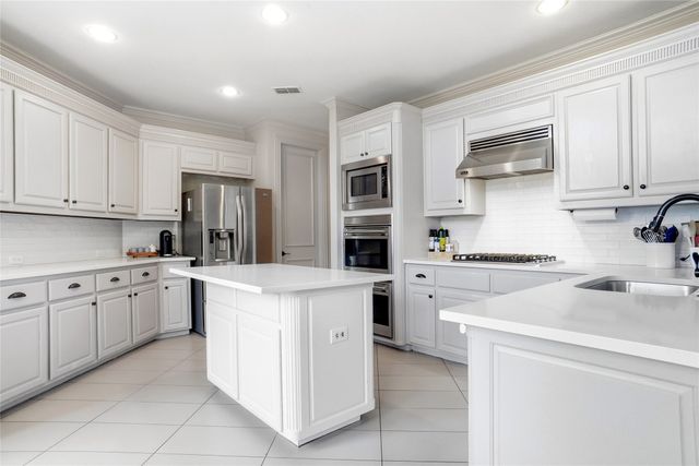 505 Everwood Court, Southlake, TX 76092