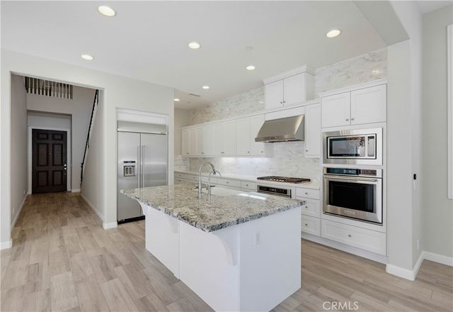 16 Lark, Lake Forest, CA 92630