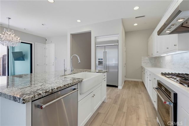 16 Lark, Lake Forest, CA 92630